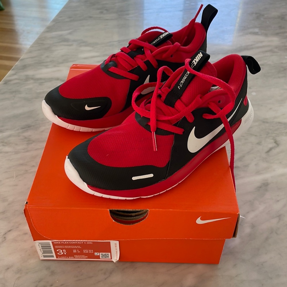 Nike flex contact 4